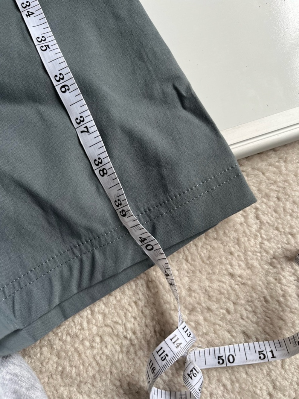 NWT Eddie Bauer “Rainier” Straight Leg outdoor pants - Picture 5 of 8